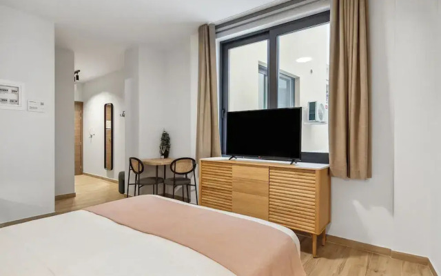 limehome Athens Solonos City Center