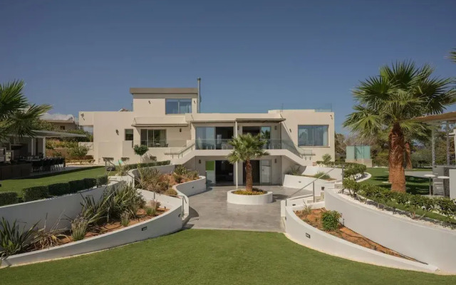 Luxury Villa Zakkallin - With Amazing View