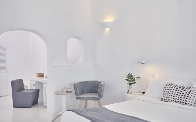 Cliff Side Suites