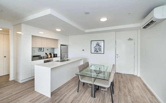 Empire Apartment Hotel