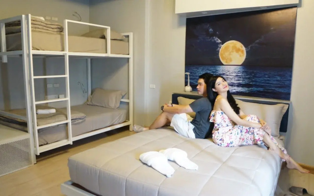The Moon Hostel Hua Hin