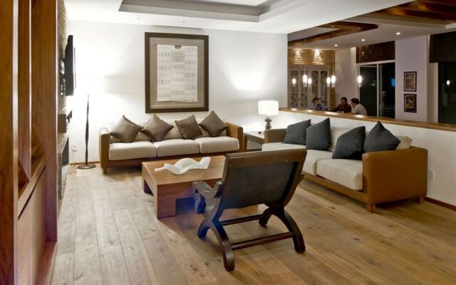 Delcanto Residences by LaTour