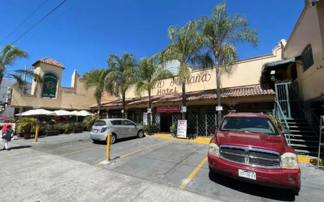 Casita Montana Hotel and Suites