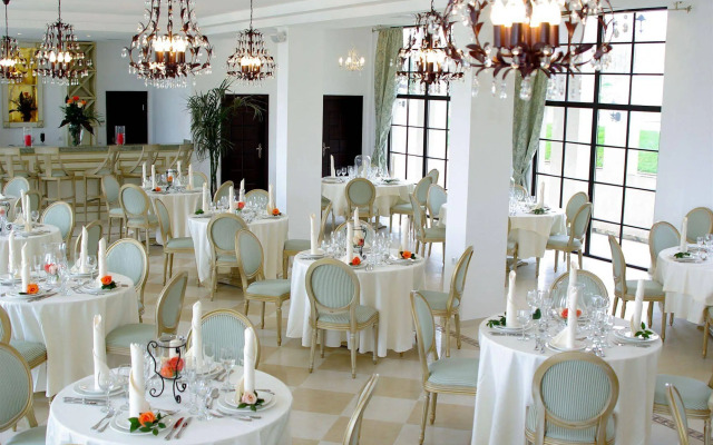 The Cliff Beach & SPA Hotel