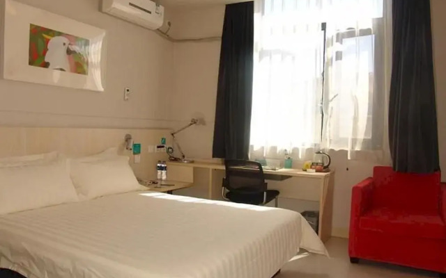 Jinjiang Inn Langfang Walking Street
