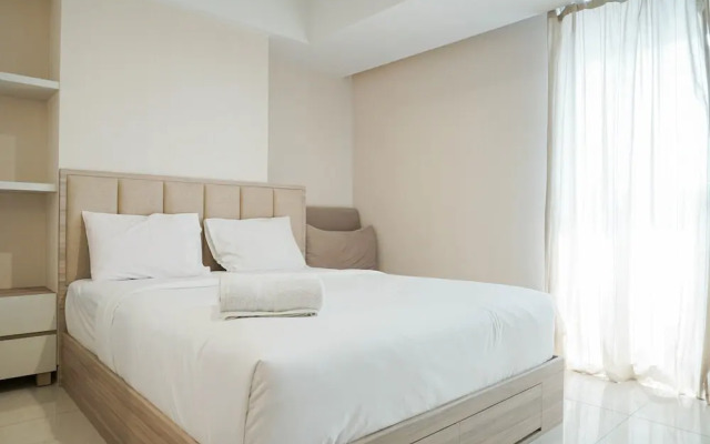 Comfort and Modern Studio at West Vista Apartment