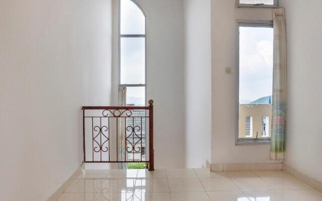 OYO 2997 Grand Suites Palace 2