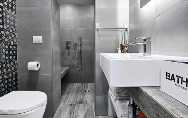 Napulitano Assaje Home