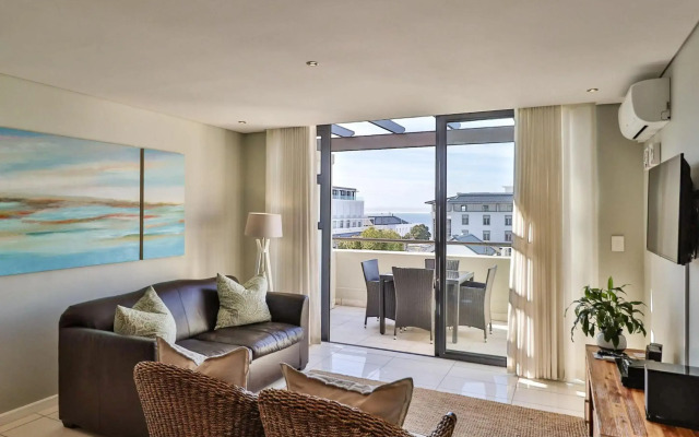 Whale Coast All-Suite-Hotel