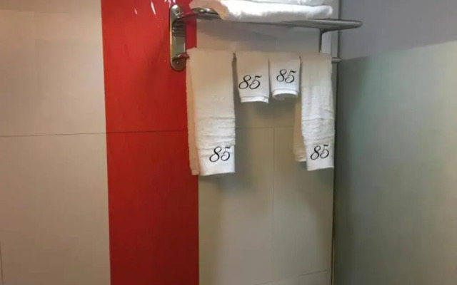 Econ Inn @ Beach Road