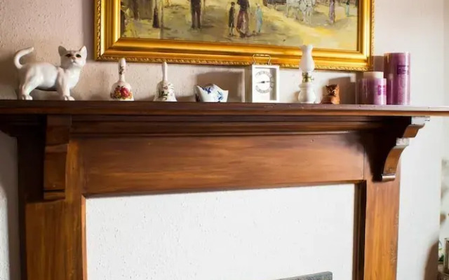 Holland House Bed & Breakfast