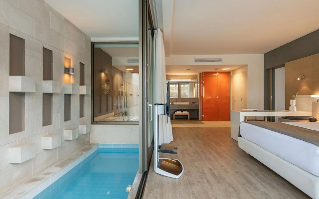 Avra Imperial Hotel