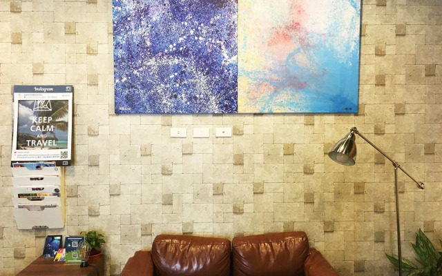 Lucky One Hostel