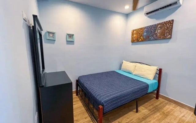 House near from Marina Herradura with private pool