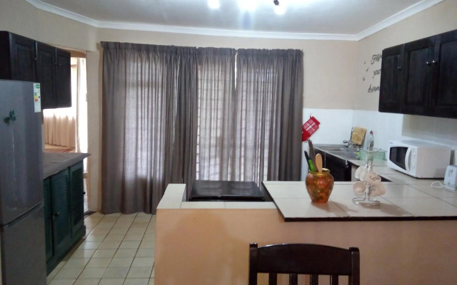 Jacaranda Self Catering Apartments