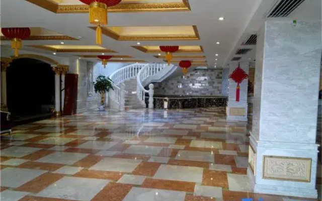 Yifeng Hotel