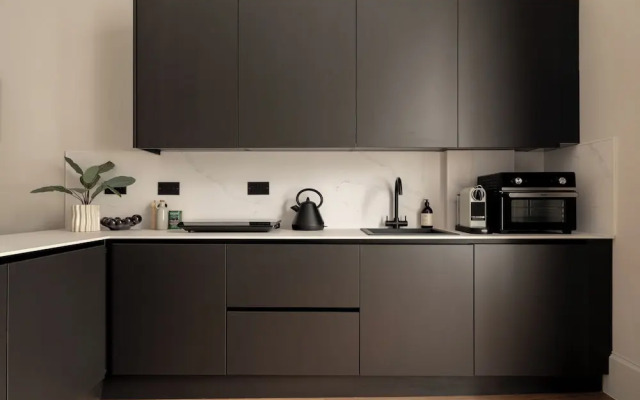 Moment Blythswood Street