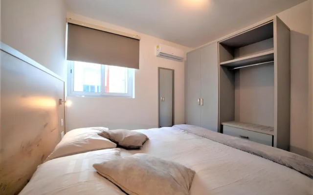 Elise Apartments