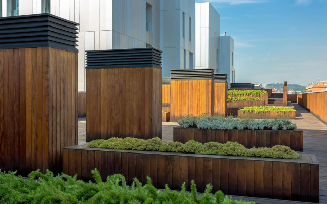 1 BR Rambla Suite & 2 Pools Rooftop Terrace Sea View - HOA 42152