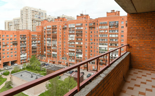 Apartments on Butlerova street 13
