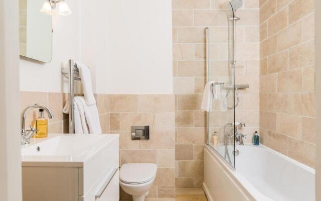 Luxury Apartment - 18 Lansdown Crescent