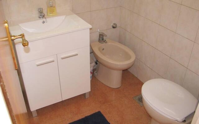 Waterfront Apartment Family Friendly, Ground Level