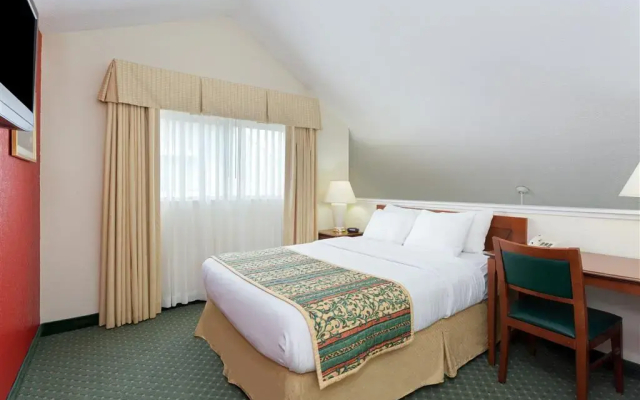 Hawthorn Suites by Wyndham Dearborn/Detroit