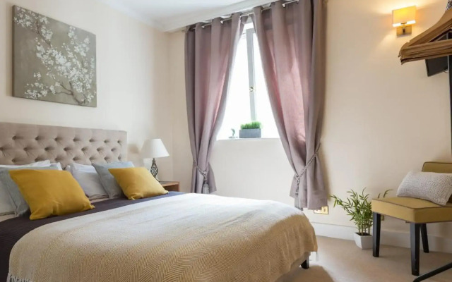 Park Lane Apartments - Clarges St