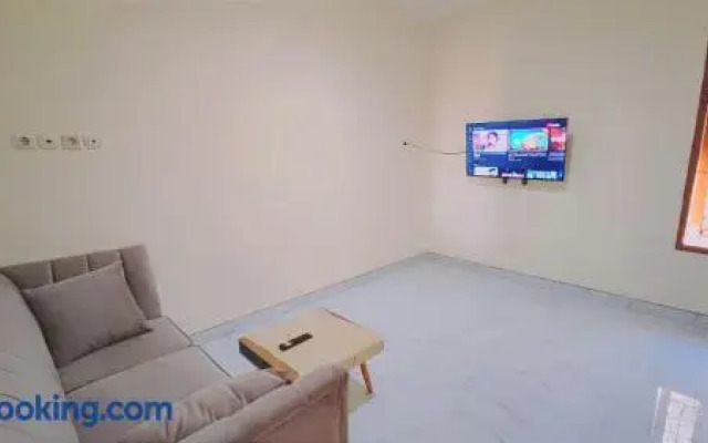 Surabaya Homey near UNAIR (Syariah)