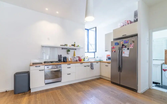 Urban Luxe Apartment - Downtown Tel Aviv