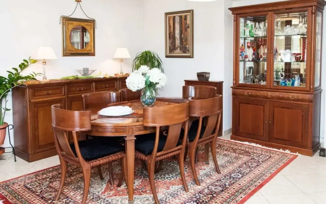 Beautiful 3 bedrooms apt in N. Smirni