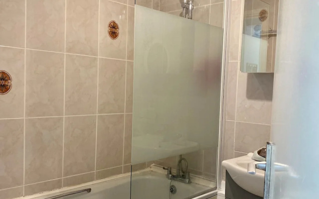 Charming 2-bed Apartment in Edinburgh City Centre