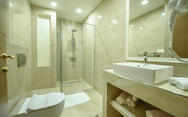 Hotel Lazaro
