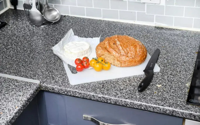 Modern 2 bed apartment in Croydon