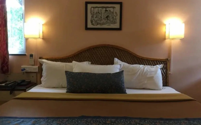 Hotel Gopika International