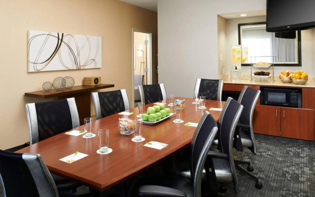 Courtyard by Marriott Columbus Dublin