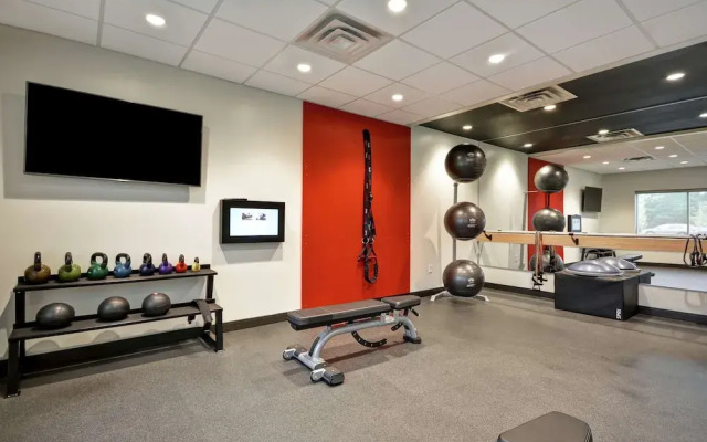 Tru by Hilton Chicopee Springfield