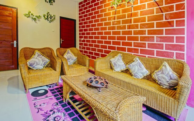 OYO 91845 V_ar House Near Pantai Tanjung Bias