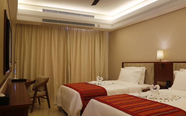 Sanya Seacube Holiday Hotel