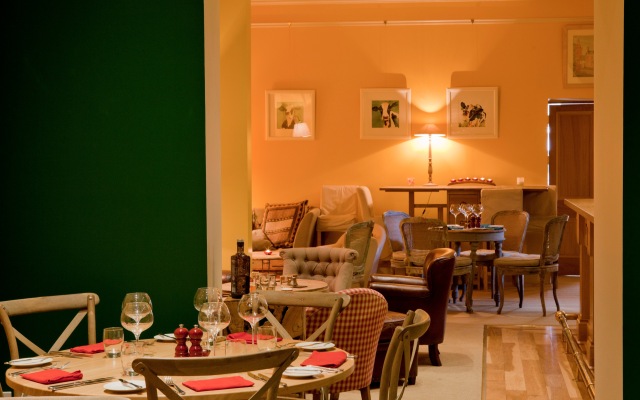 Buccleuch and Queensberry Arms Hotel