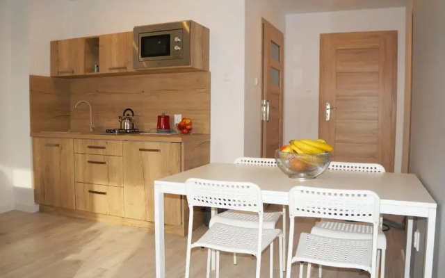 Jaskółka - pokoje i apartament przy plaży