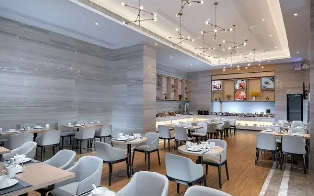 Kyriad Shenzhen Exhibition Center