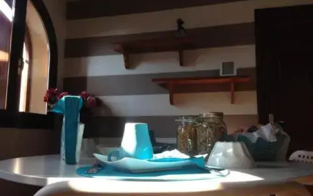 Al Castello Vino B&B