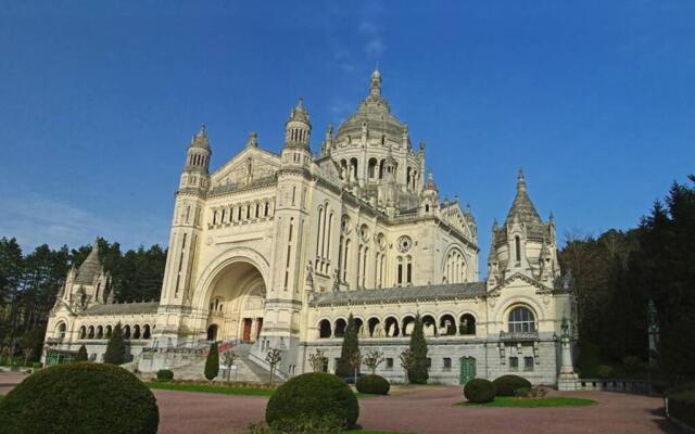 Appart cosy basilique et carmel