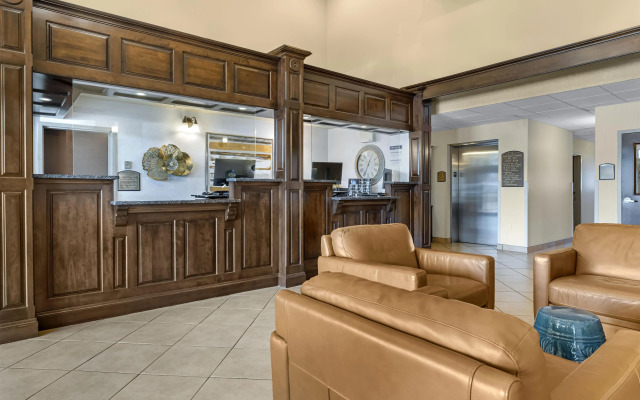 Best Western Plus Fredericton Hotel & Suites