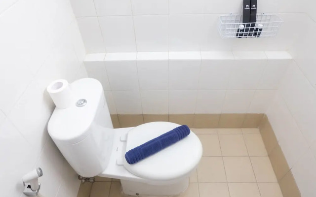 Studio Room at Bassura City Apartment near Mall