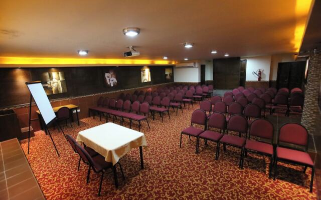 Shepherd Plaza Hotel