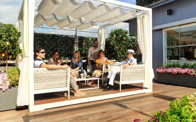 iQ Hotel Roma