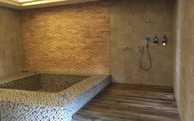 Her Home Spa Motel Douliu