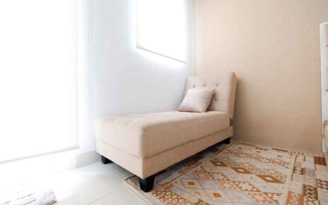 Studio Apartment at Signature Park Grande Near MT Haryono By Travelio – Guest Rooms – Jakarta